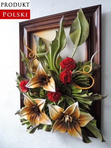 Obraz produkcji polskiej - Lilie i Goździki - rękodzieło na prezent jubileuszowy.JPG