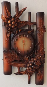Zegar ze skóry i bambusa, winogrona do salonu na prezent jubileuszowy - B3-1
