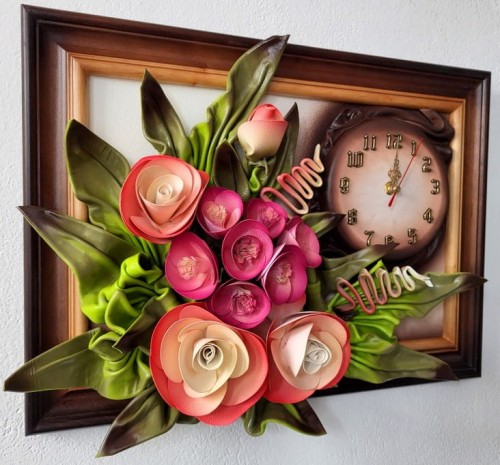 Obraz trójwymiarowy ze skóry + zegar, rękodzieło w drewnianej ramie.jpg