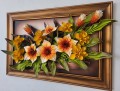 Obraz na prezent urodzinowy 70-tka - obraz z bukietem kwiatów w złotej drewnianej ramie.jpg