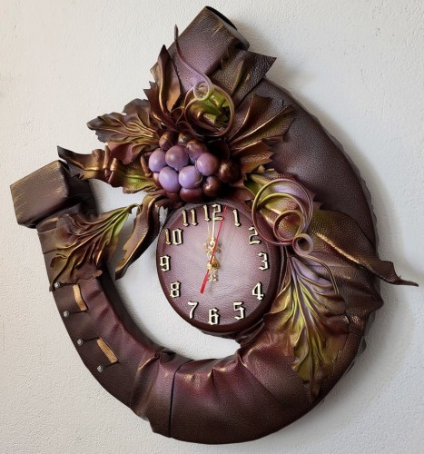 Podkowa rękodzieło ze skóry na przent jubileuszowy, urodziny itp.jpg