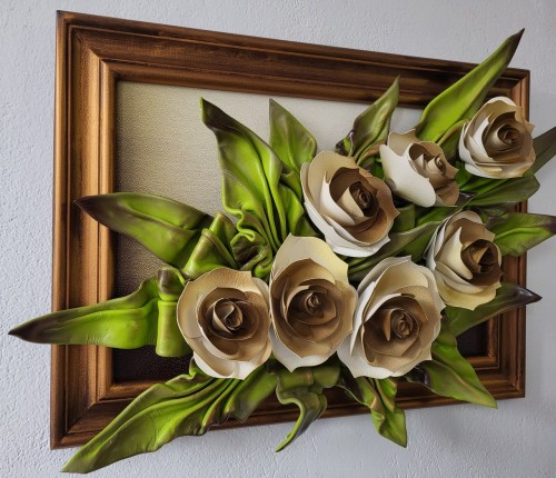 Obraz w pozłacanej ramie z kwiatami.jpg