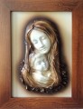 obraz-z-maryją-ze-skóry-w-pięknej-drewnianej-ramie-zloty-dąb-na-pamiątkę-ślubu.jpg