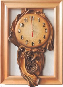 Zegar ścienny w naturalnej ramie drewnianej - rogi palmowe - 46x34cm - RZ3-7