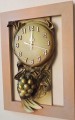 Naścienny zegar w drewnianej ramie.JPG