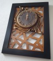 Zegar w drewnianej ramie na ścianę.jpg