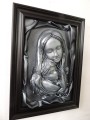 Obraz z Matką Bożą 3d ze skóry w czarnej ramie.JPG