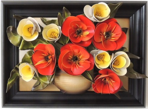 Kwiaty w wazoniku - obraz ze skóry - rękodzieło