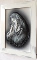 Obraz ze skóry, z matką bożą, Maryją, rękodzieło, drewniana biała rama, pozłacany (miedziowany), oryginalny prezent, pamiątka ślubu, jubileuszu, podziękowanie