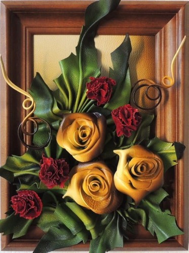 Róże i goździki - obraz ze skóry