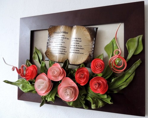 Elegancki obraz na JUBILEUSZ - kwiaty i dedykacja, OBRAZ ZE SKÓRY Z DEDYKACJĄ, rękodzieło prosto z naszej pracowni, możliwa dedykacja grawerowana